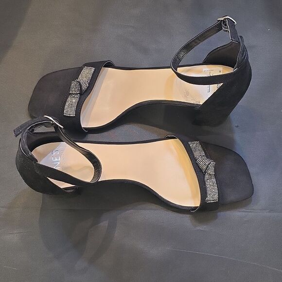 BRAND NEW JONES NEW YORK ANKLE STRAP HEEL with SPARKLE BOW SANDAL - Picture 8 of 15